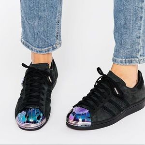Adidas metal toe cap superstars (women’s)